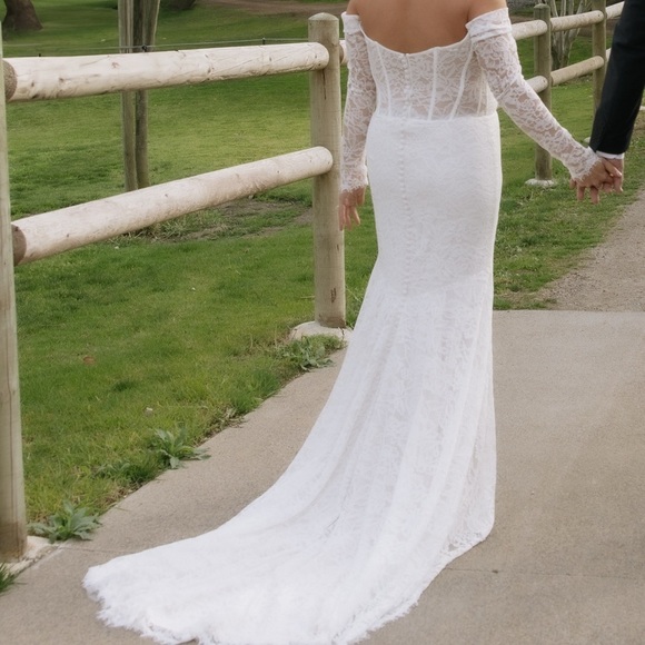 Anthropologie Jenny Yoo Dove Wedding Elegant Off-Shoulder Lace Dress - Picture 5 of 6